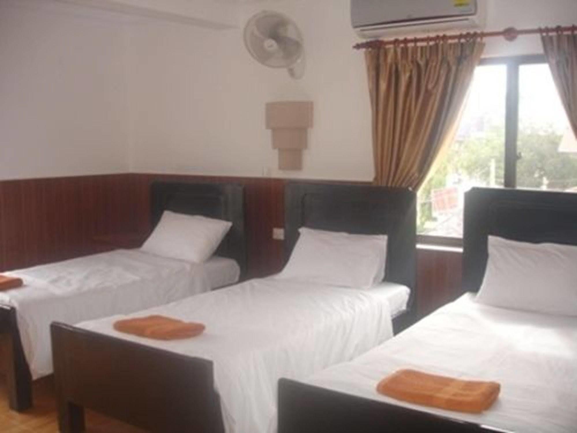 Jasmine Family Hostel Σιέμ Ρέαπ Εξωτερικό φωτογραφία