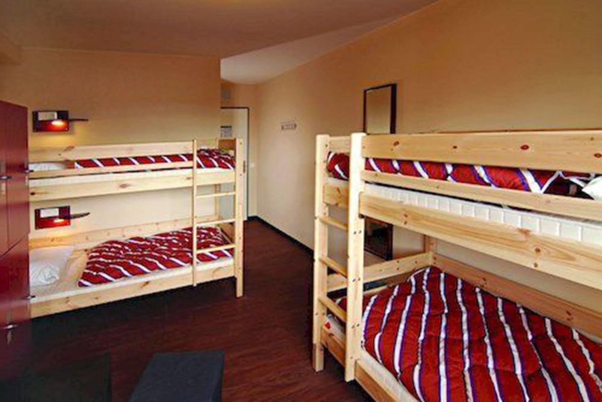 Jasmine Family Hostel Σιέμ Ρέαπ Εξωτερικό φωτογραφία